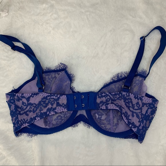 Victoria Secret Bra - Picture 2 of 3